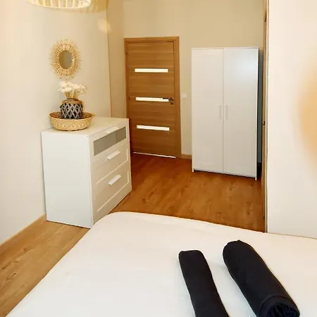 Apartment Le Jardin Du Port Nizza