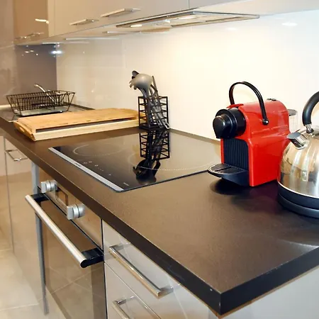 Le Jardin Du Port Nizza